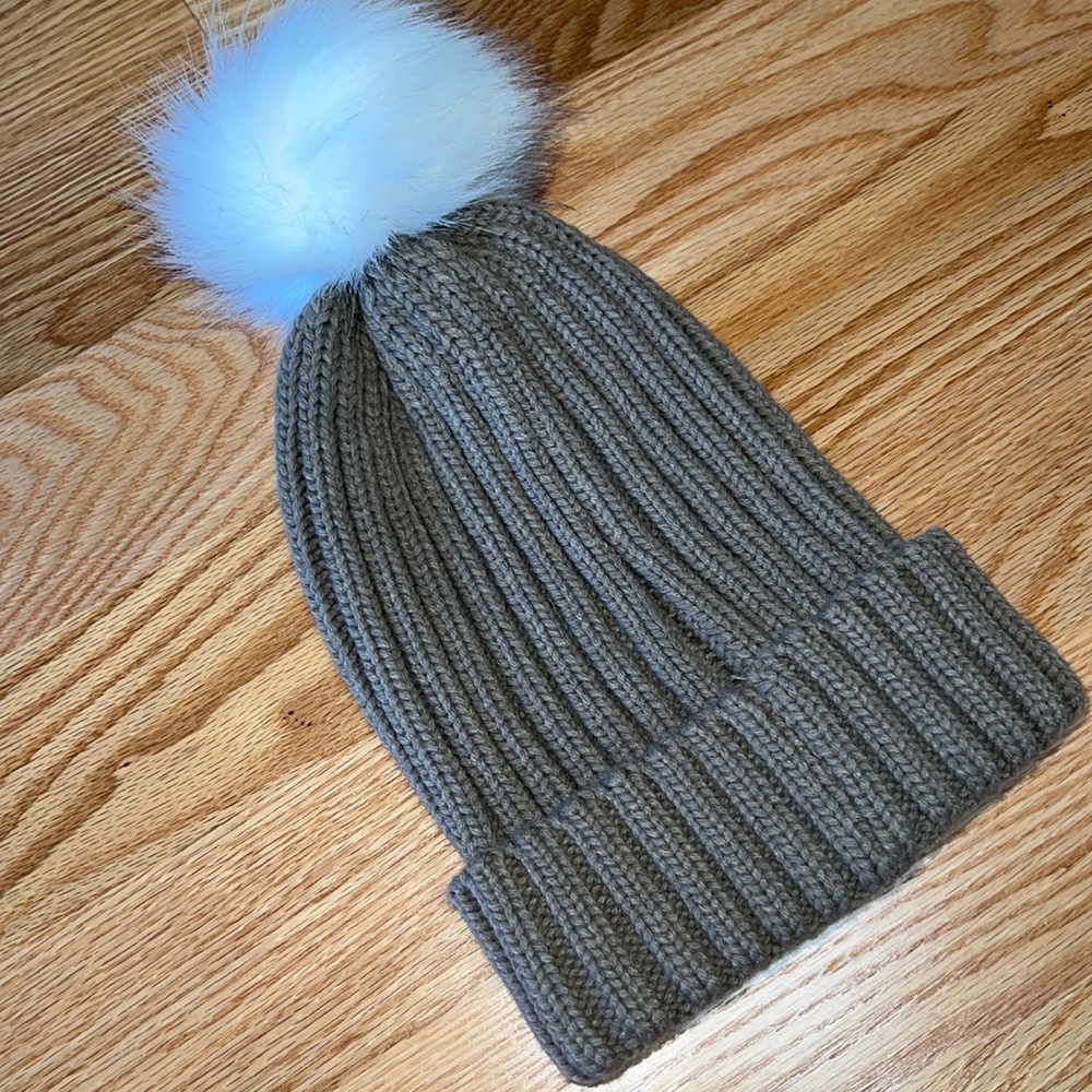 🆕Taupe knitted winter hat